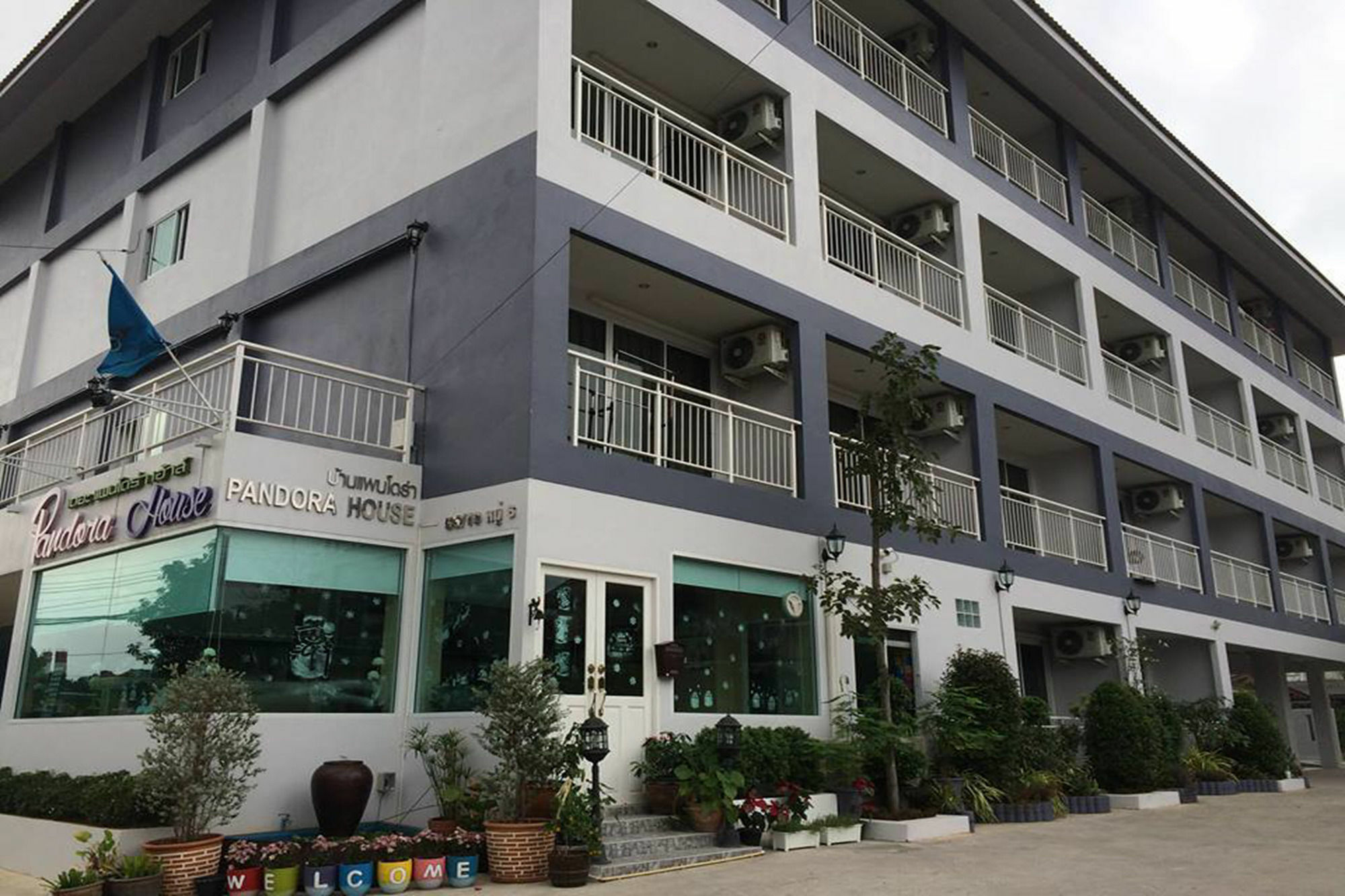 Hotel Oyo 75389 Pandora House Pattaya Exterior foto